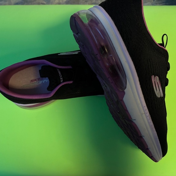 Skechers shoes - Picture 2 of 3